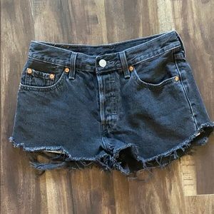 Black 501 Levi Cutoff shorts